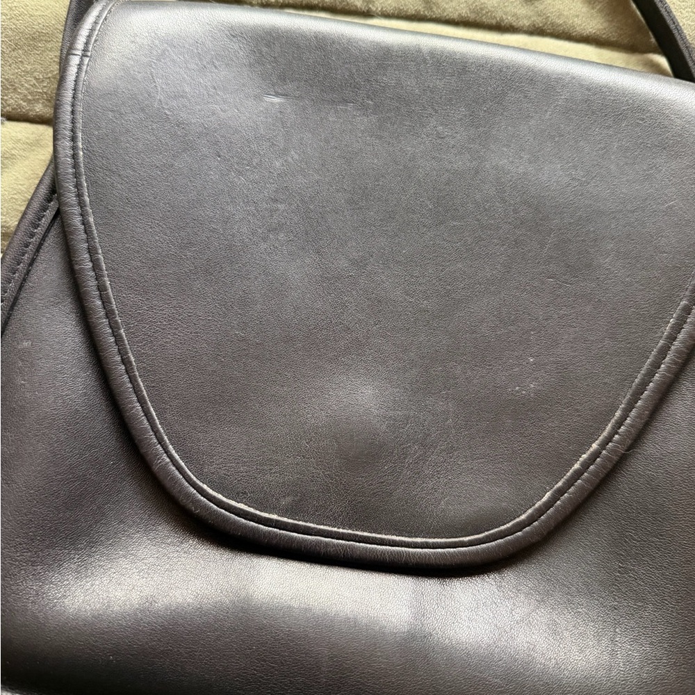 Coach vintage Lindsay Black Leather Crossbody Bag - Picture 2 of 8